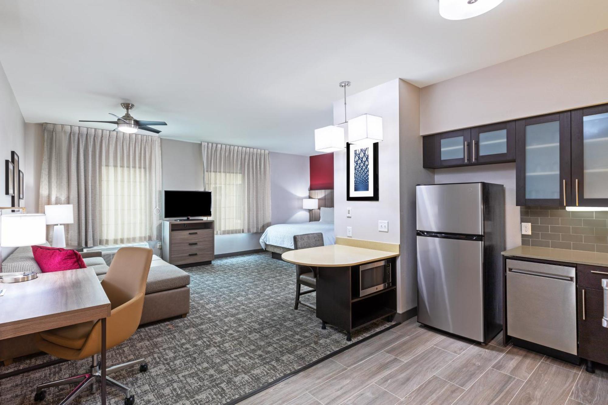 Staybridge Suites - Houston Iah Airport East By Ihg Humble Buitenkant foto